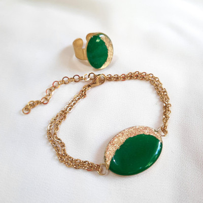 نیم ست مادام سبز دستبند و انگشتر رنگ ثابت قابل تنظیم سایز بدلیجات دستساز